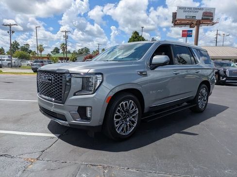 Used 2024 GMC Yukon Denali Ultimate AWD/4WD image 9