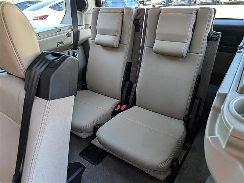 Used 2016 Land Rover LR4 HSE AWD/4WD image 28