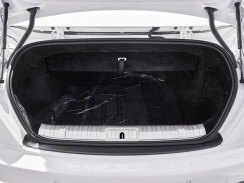 Used 2018 Rolls-Royce Dawn RWD image 19