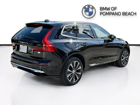 Used 2022 Volvo XC60 T8 Inscription Expression w/ Advanced Package image 7