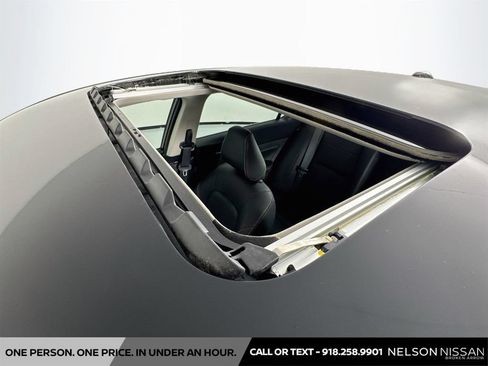 Certified 2025 Nissan Altima 2.5 SR w/ SR Premium Package FWD image 22