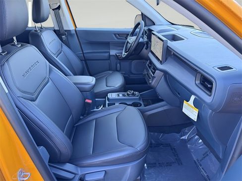 New 2026 Ford Maverick Lariat w/ Black Appearance Package image 28
