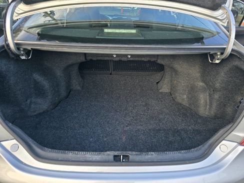 Used 2012 Toyota Camry SE image 12