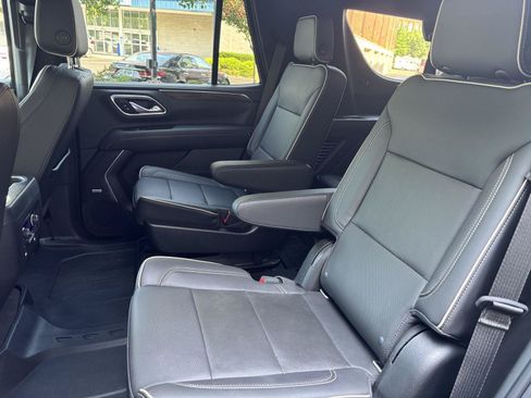 Used 2021 Chevrolet Tahoe Premier AWD/4WD image 22
