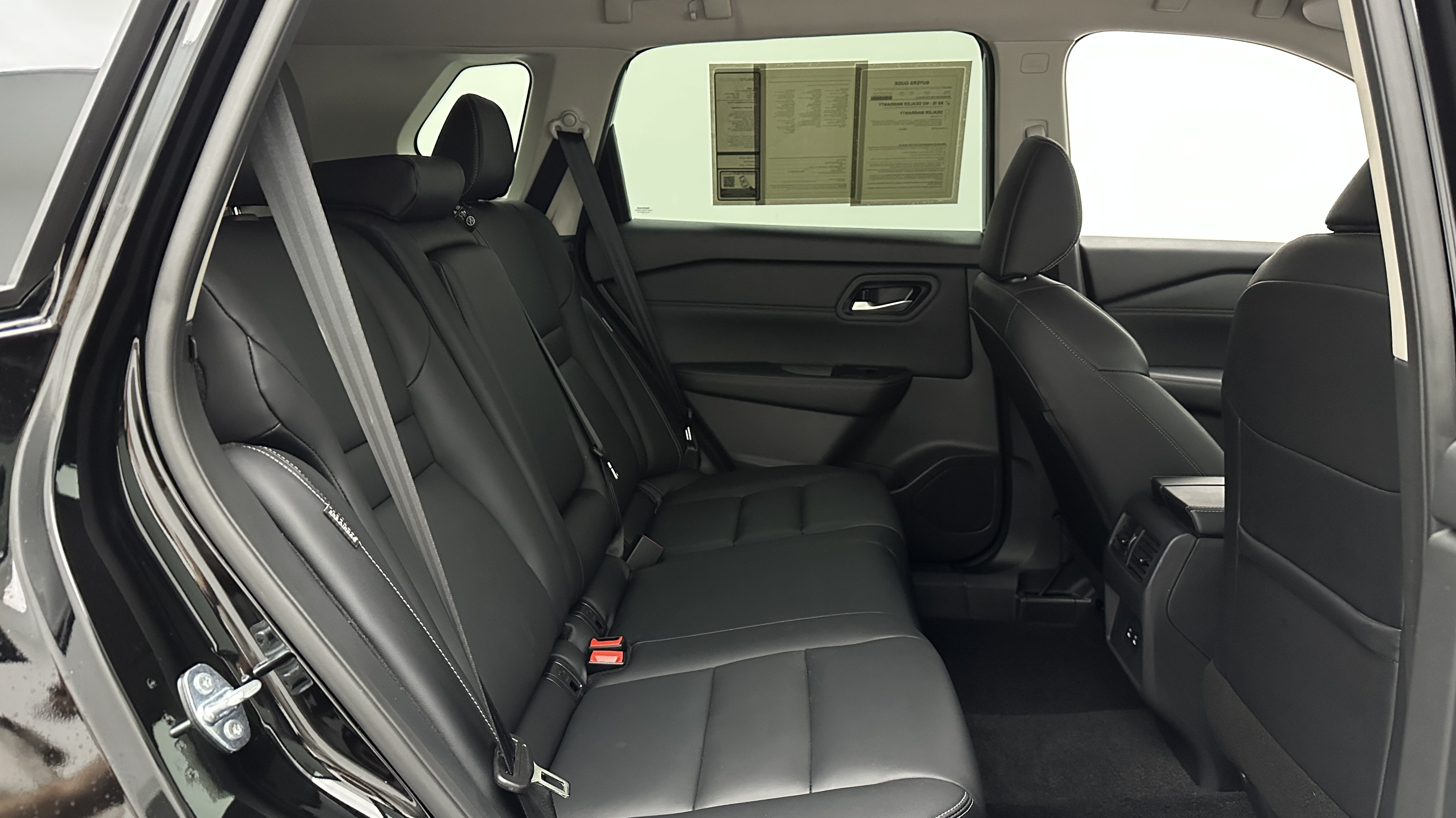 Used 2026 Nissan Rogue SL FWD image 32
