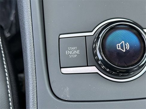 New 2026 Volkswagen Tiguan SE image 23