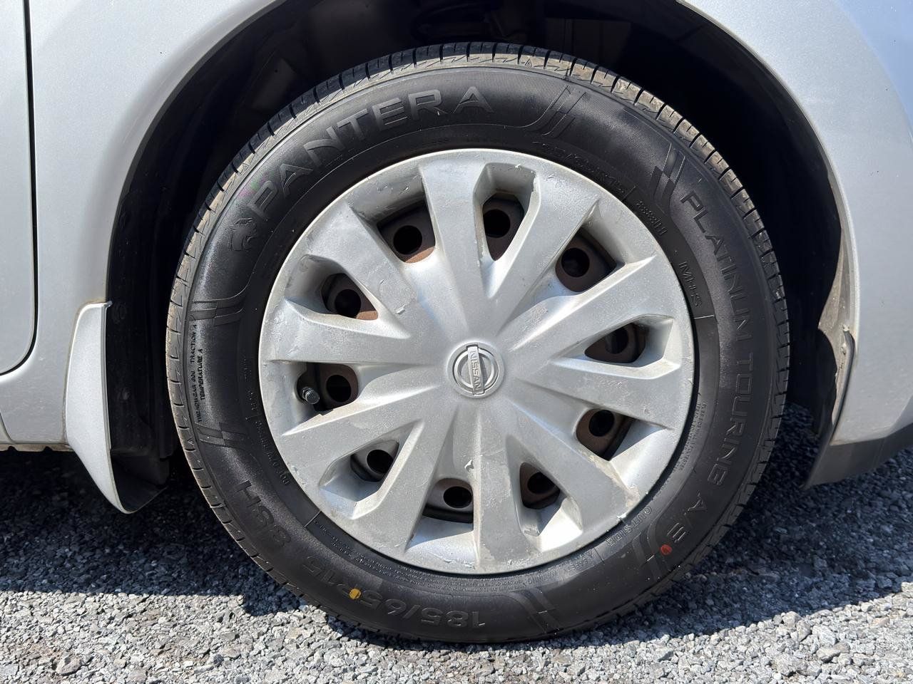 Used 2014 Nissan Versa Note SV FWD image 26