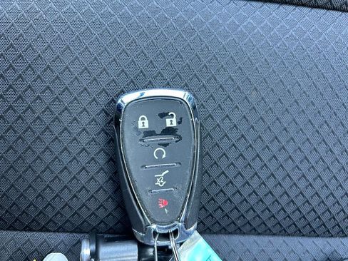 Used 2021 Chevrolet TrailBlazer RS w/ Sun and Liftgate Package FWD image 35