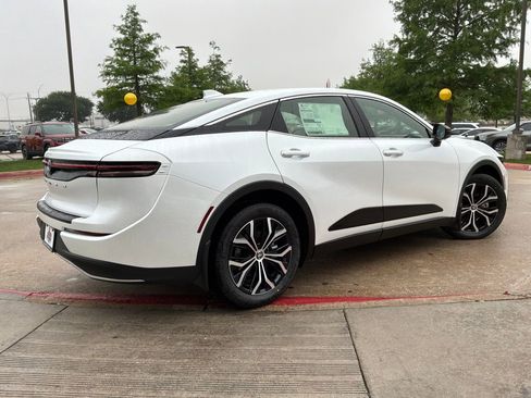 New 2026 Toyota Crown XLE image 5