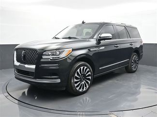 Used 2022 Lincoln Navigator Black Label video 1