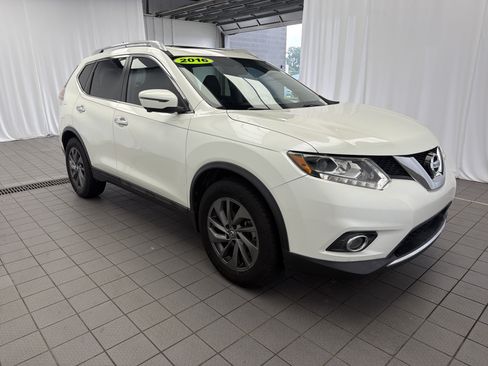 Used 2016 Nissan Rogue SL w/ SL Premium Package FWD image 3