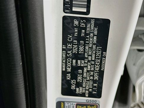 Used 2025 Kia K4 FWD image 12