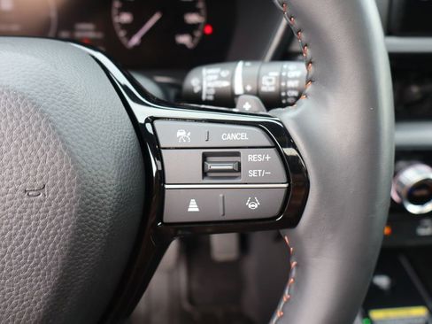 Used 2024 Honda CR-V Sport Touring image 15