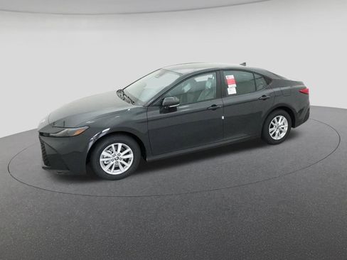 New 2026 Toyota Camry LE image 2