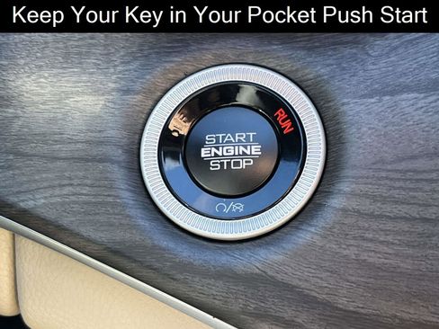 Used 2025 Jeep Grand Cherokee Limited image 37