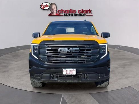 Used 2024 GMC Sierra 1500 Pro w/ Pro Value Package image 8