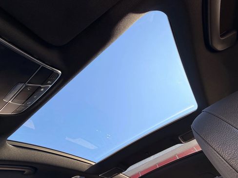 Used 2017 Mercedes-Benz S 550 S 550 4MATIC Sedan 4D image 45