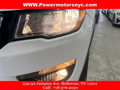 Used 2020 Jeep Compass Latitude AWD/4WD image 9