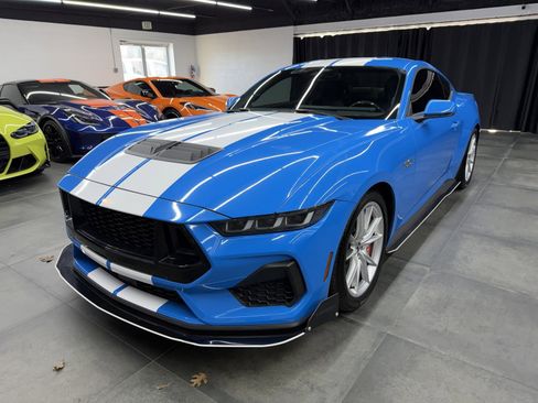 Used 2024 Ford Mustang GT Premium image 1