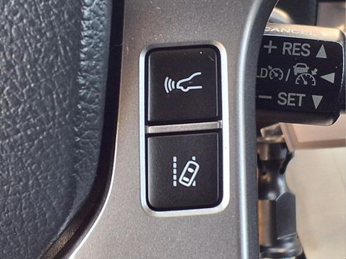 Certified 2019 Toyota Tacoma SR5 AWD/4WD image 24