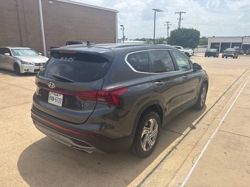 Used 2023 Hyundai Santa Fe SE FWD image 3