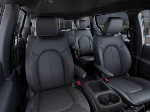New 2026 Chrysler Voyager LX FWD image 16