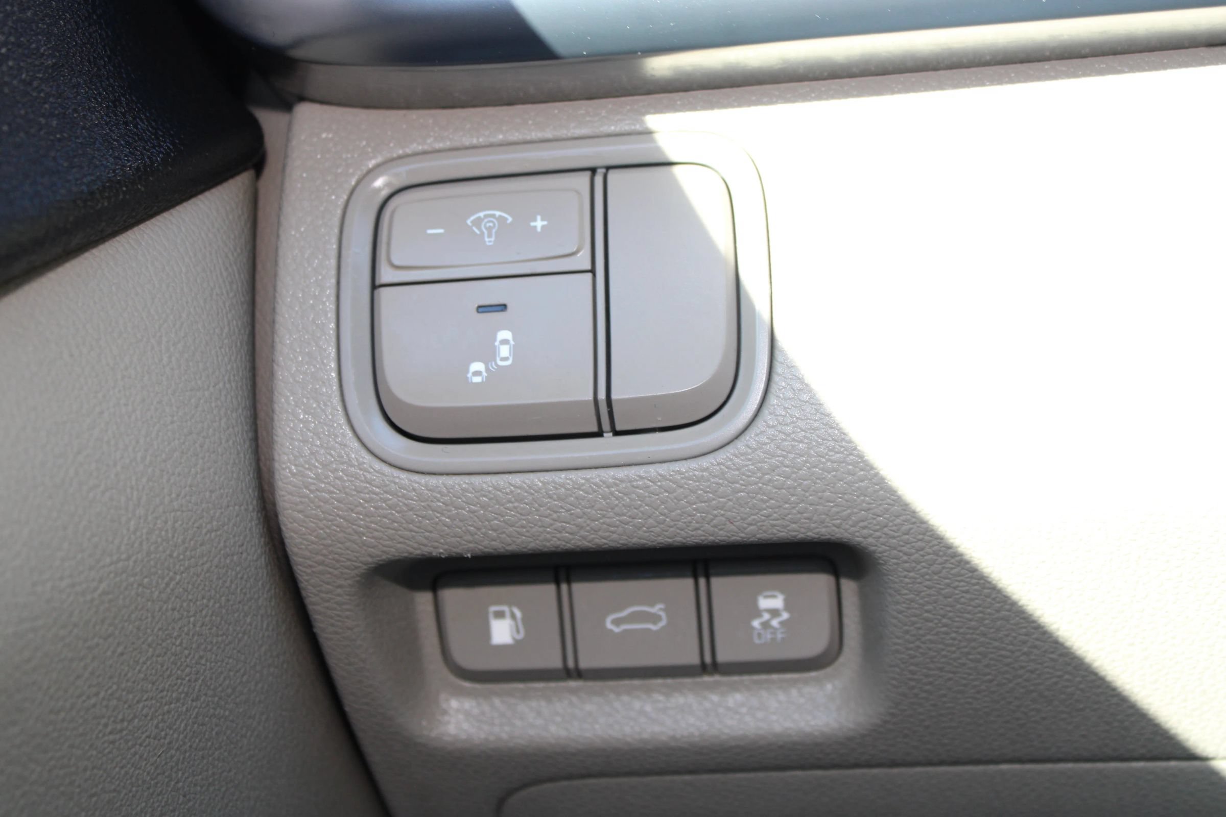 Used 2018 Kia Optima EX FWD image 16