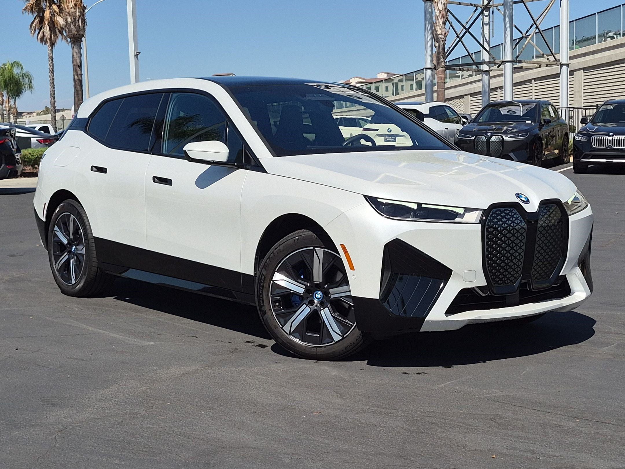 Certified 2024 BMW iX xDrive50 w/ Premium Package AWD/4WD image 2