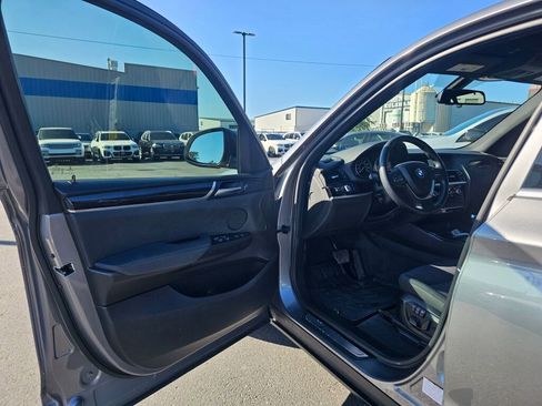Used 2017 BMW X3 xDrive28i image 22