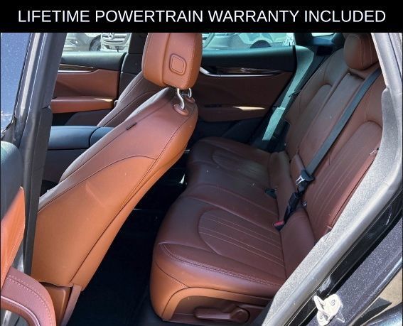 Used 2022 Maserati Levante GT AWD/4WD image 7