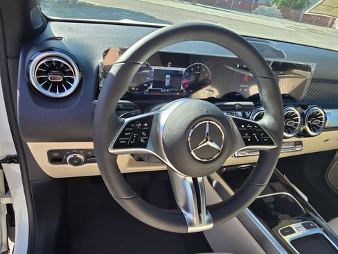 Certified 2025 Mercedes-Benz GLB 250 GLB 250 image 28