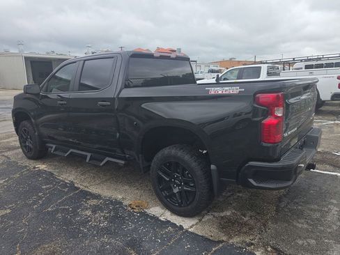 Used 2025 Chevrolet Silverado 1500 Custom Trail Boss AWD/4WD image 4