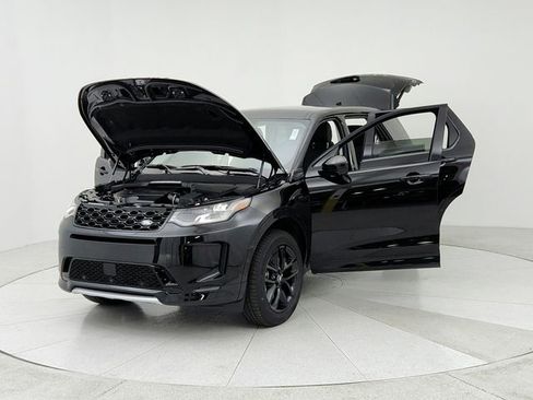 Certified 2025 Land Rover Discovery Sport S image 9