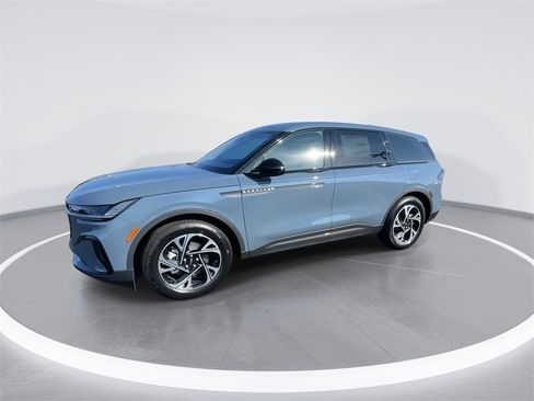 New 2026 Lincoln Nautilus Premier w/ Equipment Group 102A image 4