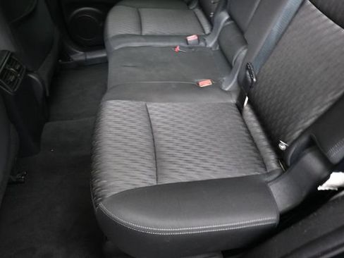Used 2019 Nissan Rogue SV AWD/4WD image 21