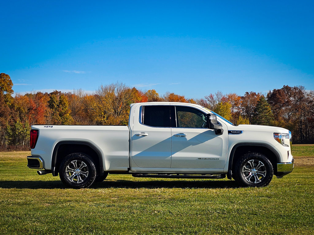 Used 2020 GMC Sierra 1500 SLE w/ SLE Value Package AWD/4WD image 2
