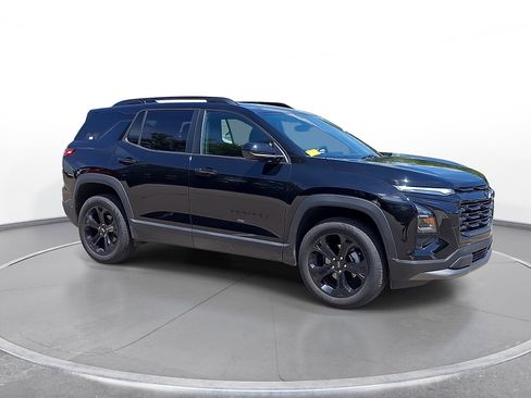 Used 2025 Chevrolet Equinox LT w/ Midnight Edition FWD image 9
