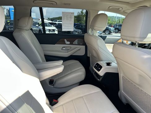 Used 2022 Mercedes-Benz GLS 450 4MATIC image 17