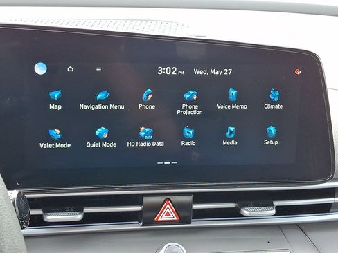 Used 2024 Hyundai Elantra SEL FWD image 26