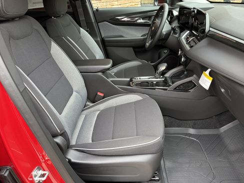 New 2026 Chevrolet TrailBlazer LT w/ Convenience Package image 12