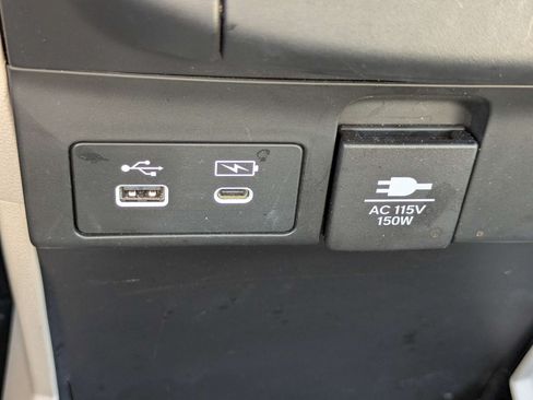 Used 2025 Honda Odyssey Touring image 31