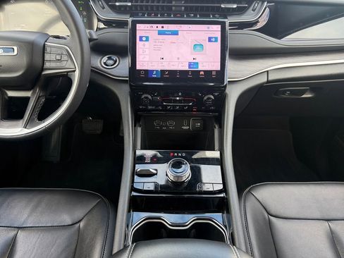 Certified 2022 Jeep Grand Cherokee Limited 4xe image 11