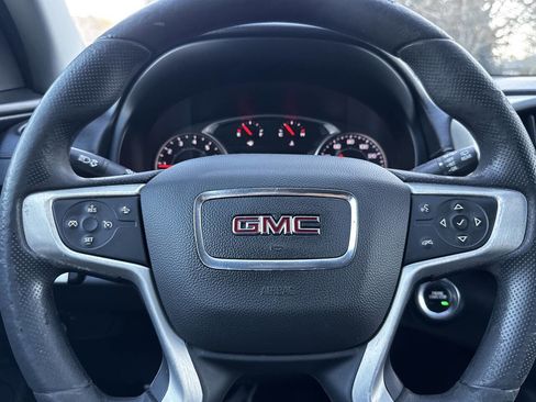 Used 2022 GMC Terrain SLE w/ Driver Convenience Package image 17