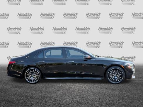 Used 2023 Mercedes-Benz S 500 4MATIC image 11