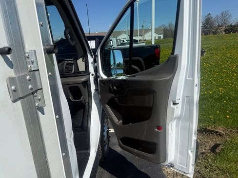 Used 2022 Ford Transit 350 DRW RWD image 40