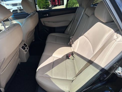 Used 2016 Subaru Outback 3.6R Limited image 28
