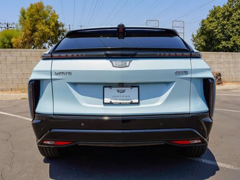 Certified 2024 Cadillac Lyriq Sport RWD image 8