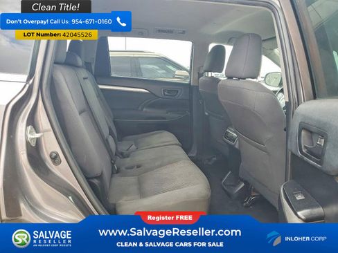 Used 2019 Toyota Highlander LE FWD image 13