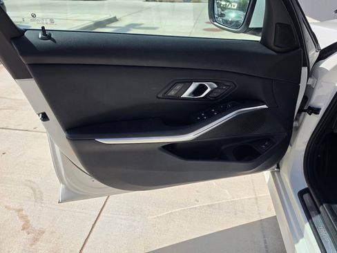 Used 2025 BMW 330i Sedan RWD image 8