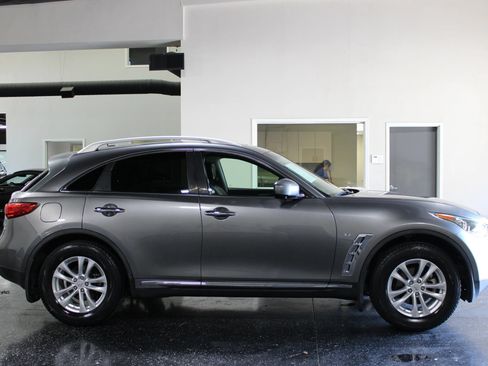 Used 2014 INFINITI QX70 2WD w/ Premium Package image 2